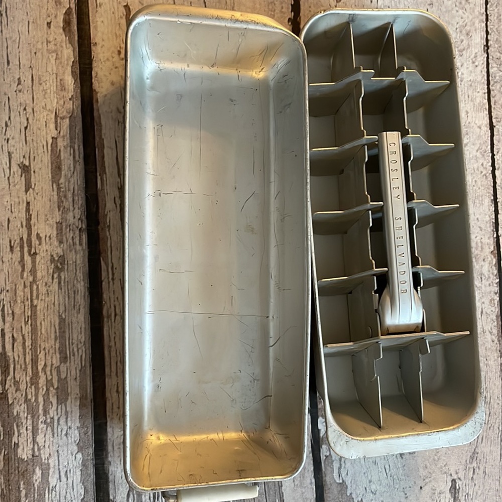 Crosley Shelvador Aluminum Ice Cube Trays - Set of 2 - Picture 7 of 11